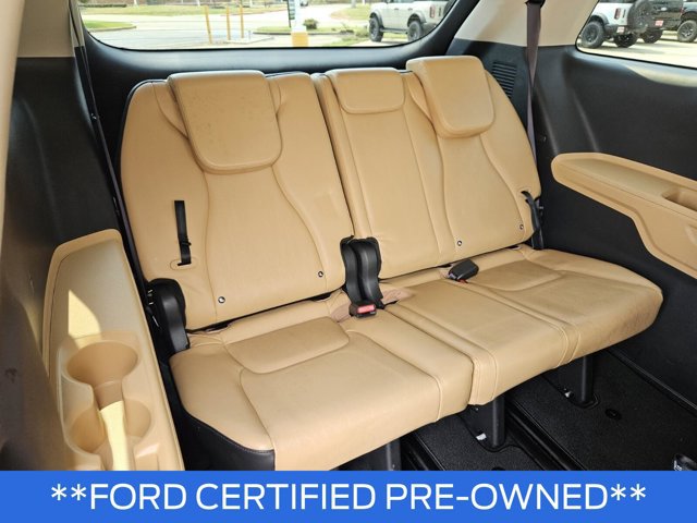Used 2024 Kia Carnival LX FWD image 14