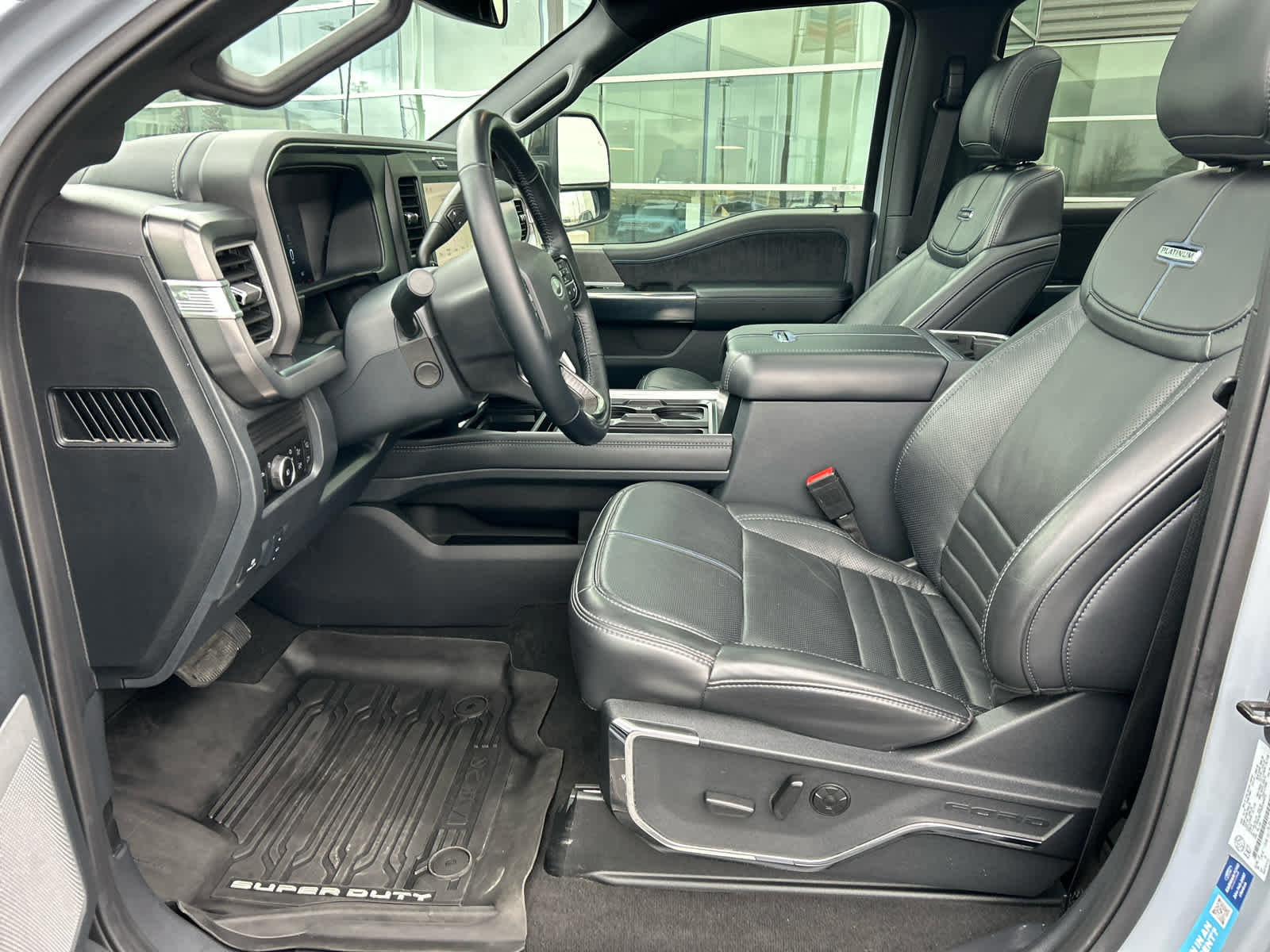 Certified 2025 Ford F350 Platinum image 27