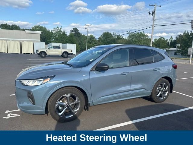 Certified 2023 Ford Escape ST-Line w/ Tech Pack #1 FWD image 13
