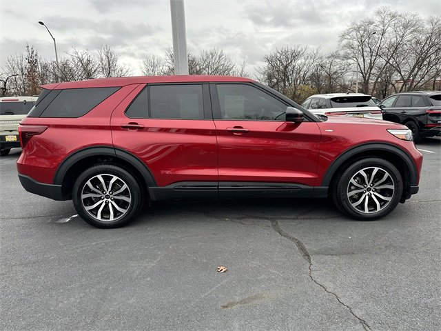 Certified 2022 Ford Explorer ST-Line image 4
