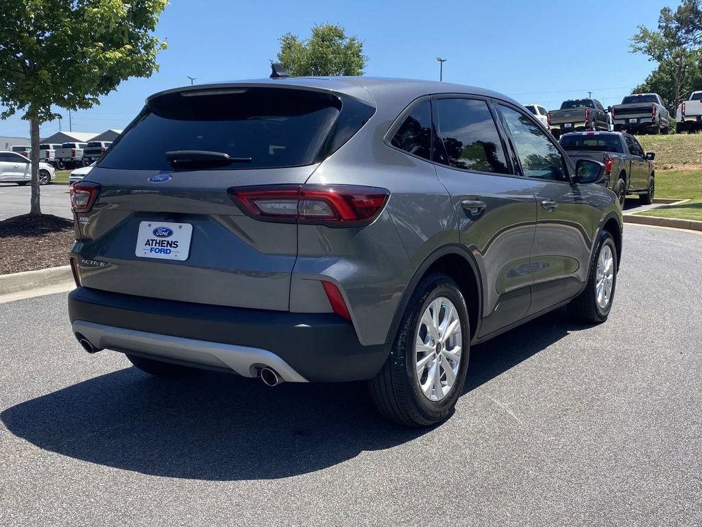 Certified 2025 Ford Escape Active FWD image 3