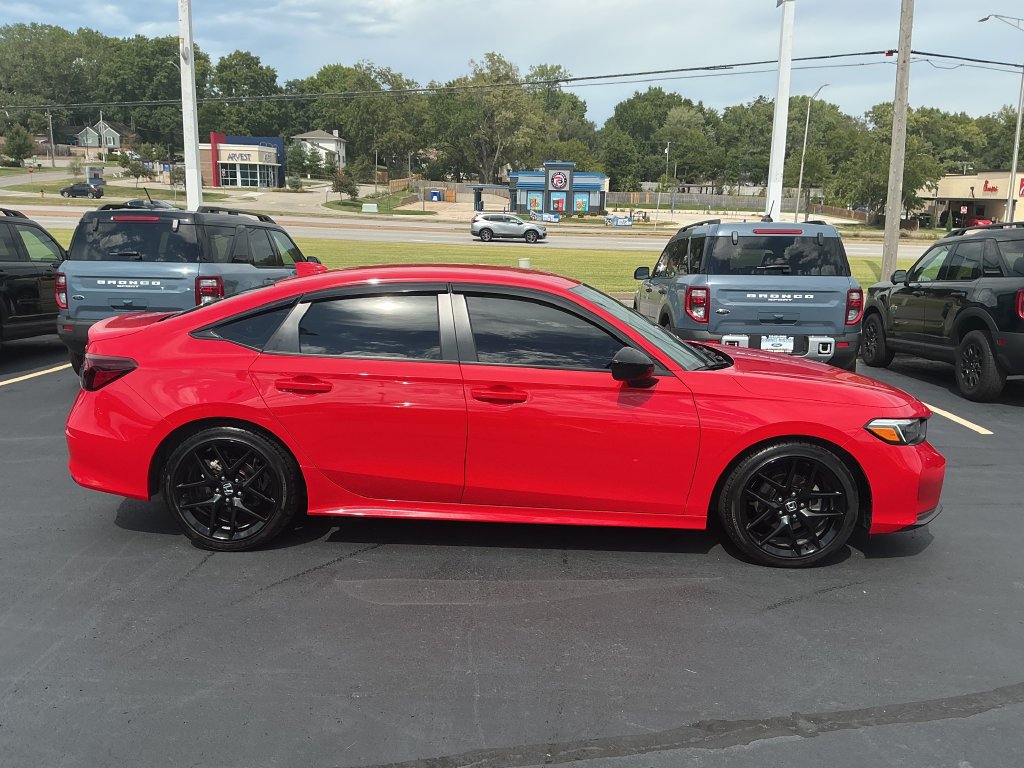 Used 2025 Honda Civic Sport image 10