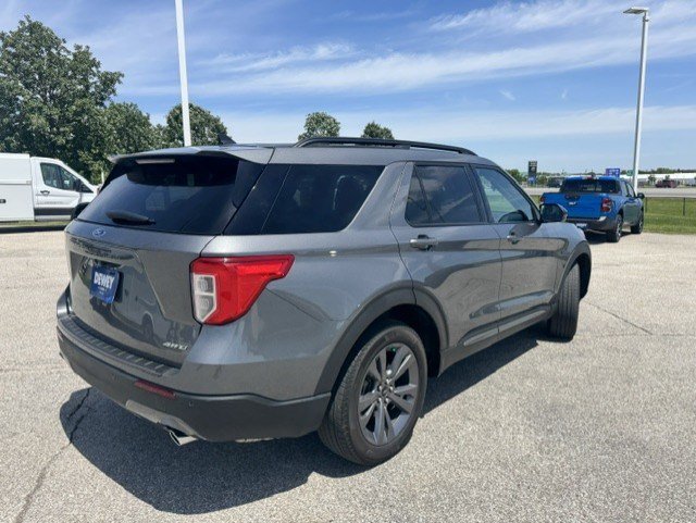 Certified 2023 Ford Explorer XLT w/ Equipment Group 202A AWD/4WD image 8