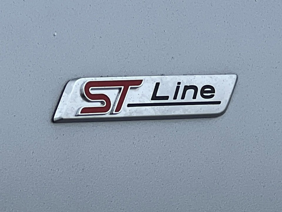 Certified 2023 Ford Escape ST-Line w/ Tech Pack #1 image 8