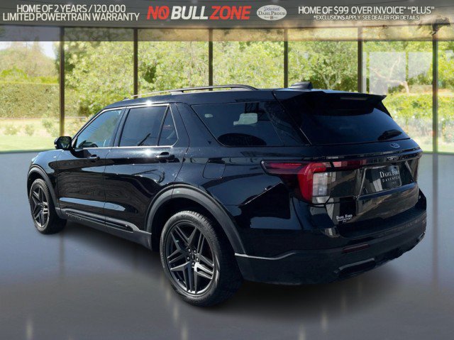 Certified 2025 Ford Explorer ST-Line w/ ST-Line Street Pack AWD/4WD image 3