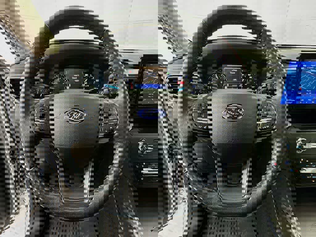 Certified 2020 Ford Explorer XLT w/ Equipment Group 202A image 19