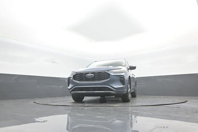 Certified 2023 Ford Escape ST-Line w/ Tech Pack #1 image 28