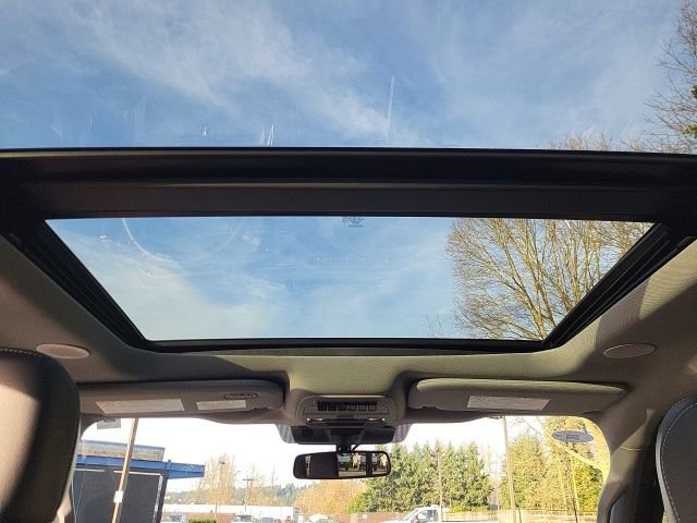 Certified 2024 Ford F350 Lariat w/ Lariat Ultimate Package image 13