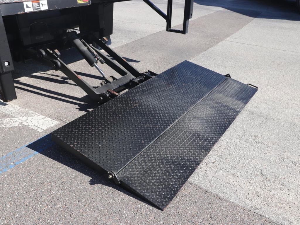 Certified 2024 Ford E-450 and Econoline 450 Super Duty w/ Power Windows & Locks Group image 9