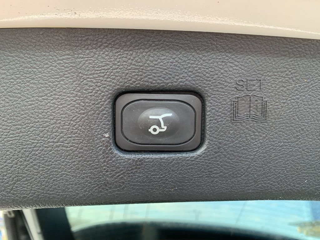 Certified 2024 Ford Edge SEL w/ Convenience Package AWD/4WD image 18