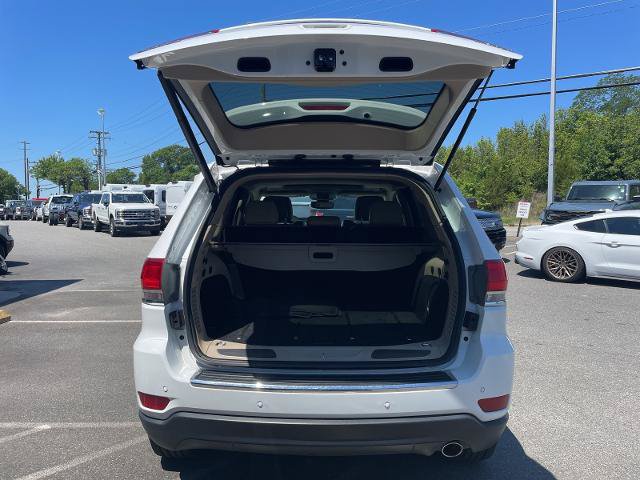 Used 2017 Jeep Grand Cherokee Limited AWD/4WD image 10