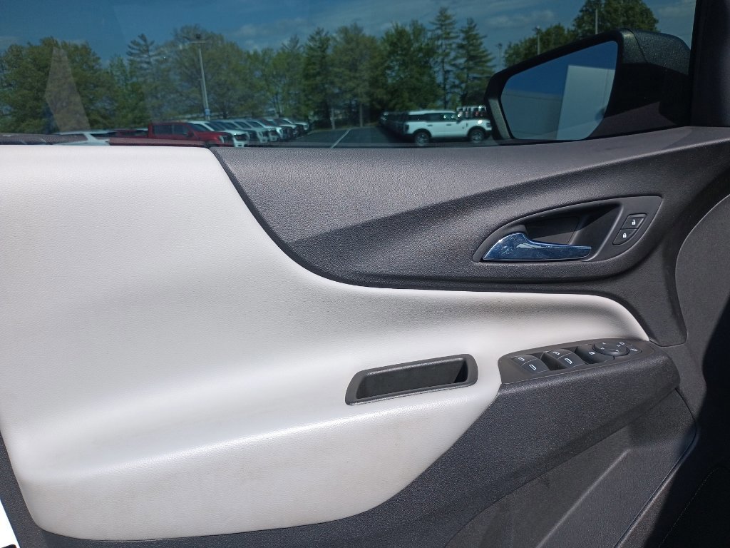 Used 2020 Chevrolet Equinox LS w/ LS Convenience Package image 13