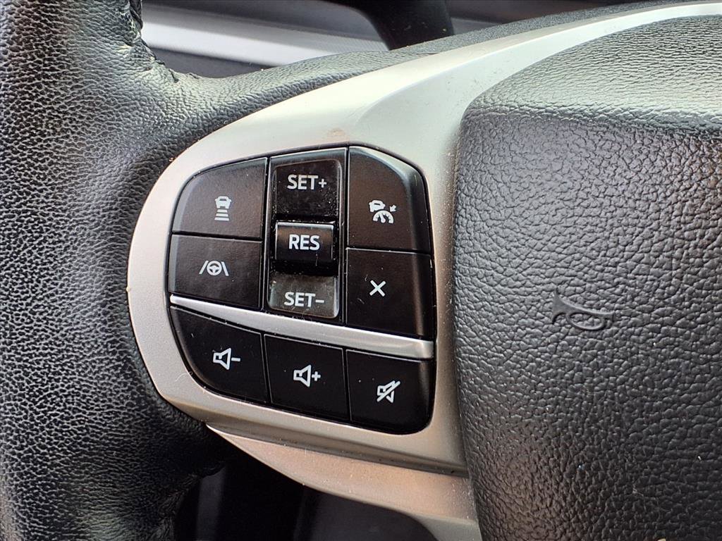 Certified 2022 Ford Explorer XLT w/ Equipment Group 202A image 23