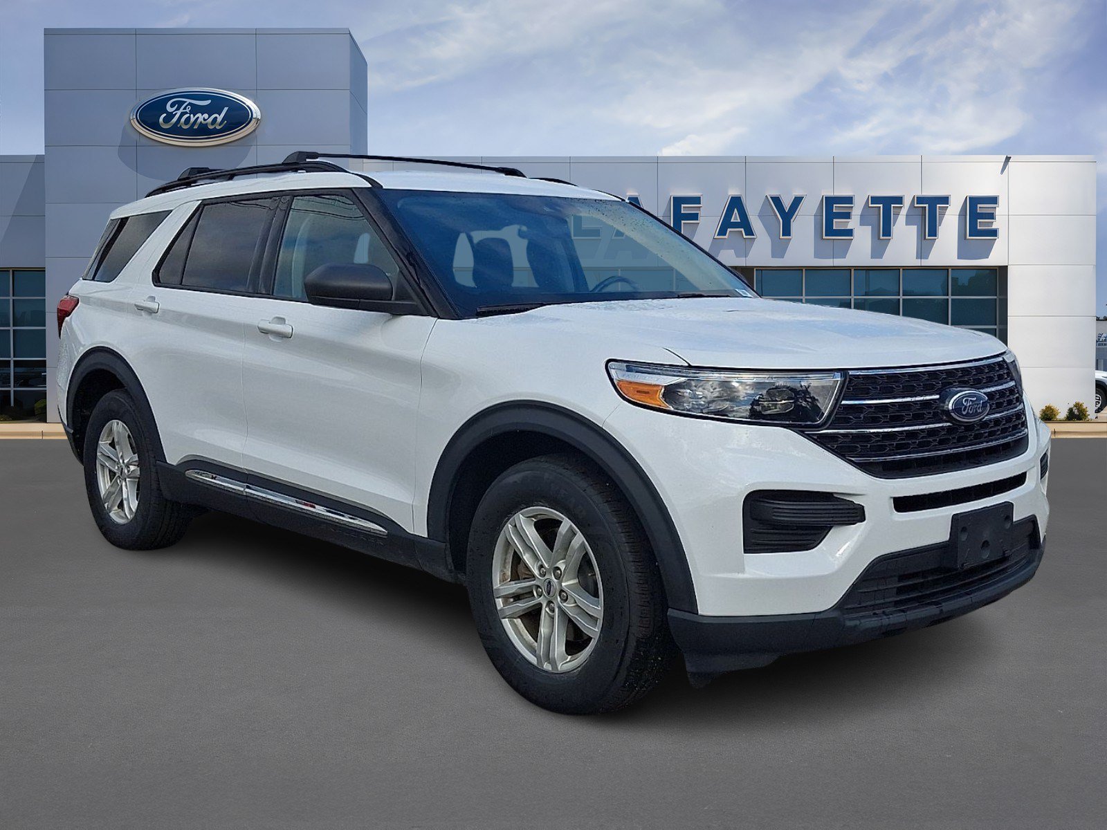 Certified 2021 Ford Explorer XLT w/ Class III Trailer Tow Package