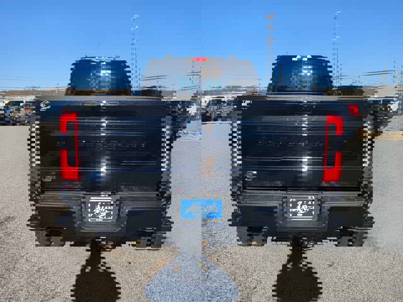 Certified 2025 Ford F450 Platinum w/ FX4 Off-Road Package image 3