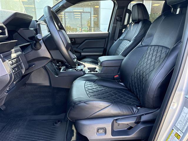 Used 2026 Toyota Tacoma SR5 AWD/4WD image 4