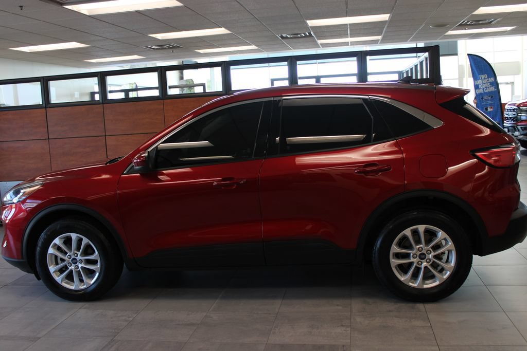 Certified 2020 Ford Escape SE AWD/4WD image 2