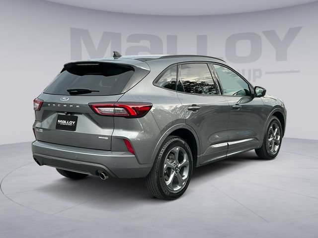Certified 2023 Ford Escape ST-Line w/ Tech Pack #1 AWD/4WD image 5