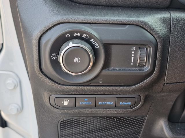 Used 2023 Jeep Wrangler Unlimited Sahara AWD/4WD image 21