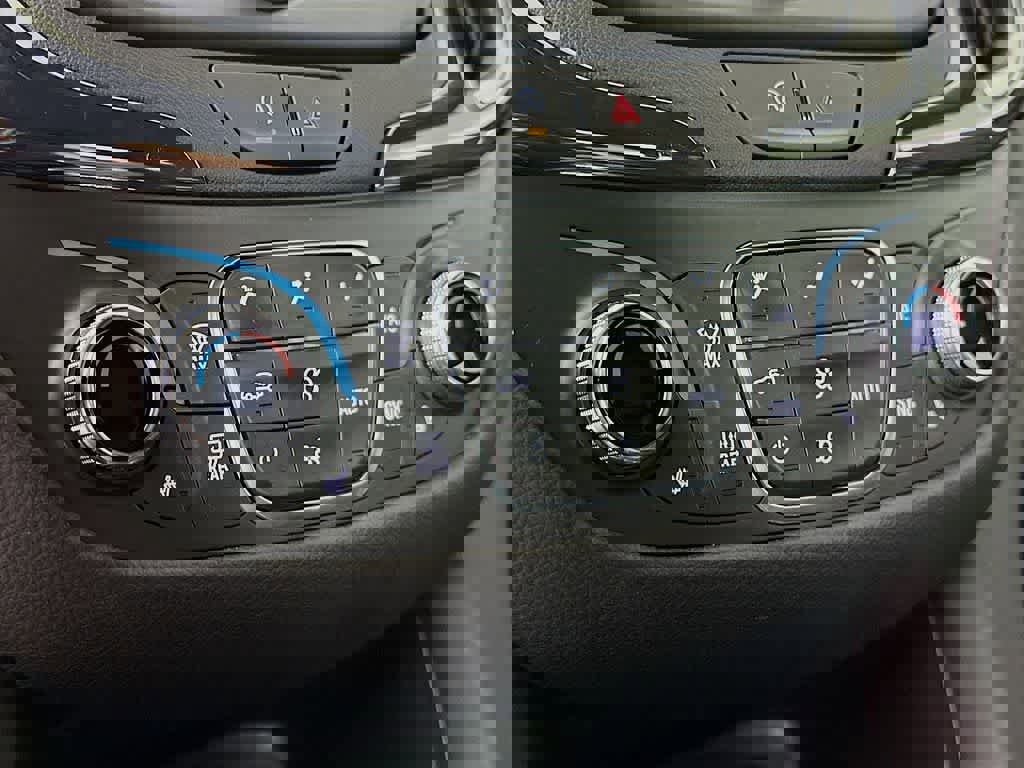 Used 2024 Chevrolet Equinox RS image 18