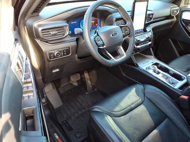 Certified 2024 Ford Explorer ST w/ Equipment Group 401A image 21