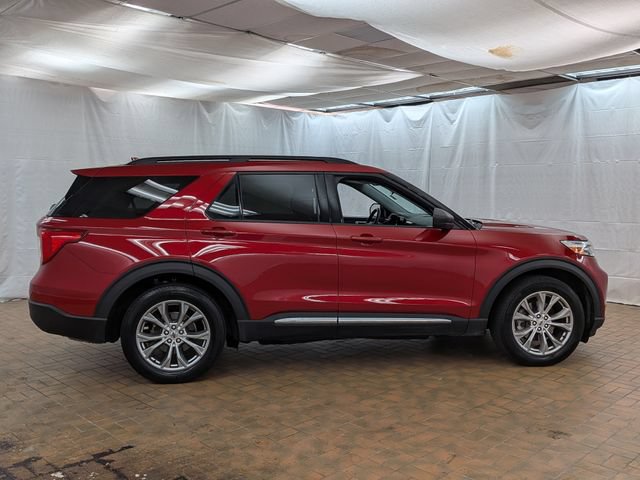 Certified 2020 Ford Explorer XLT w/ Equipment Group 202A AWD/4WD image 8