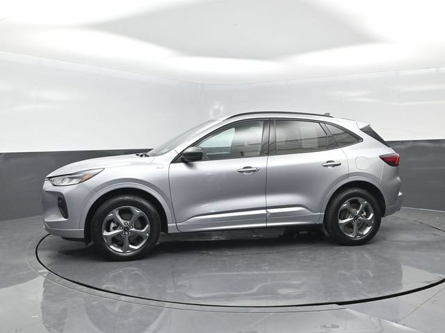 Certified 2024 Ford Escape ST-Line w/ Tech Pack #1 AWD/4WD image 4
