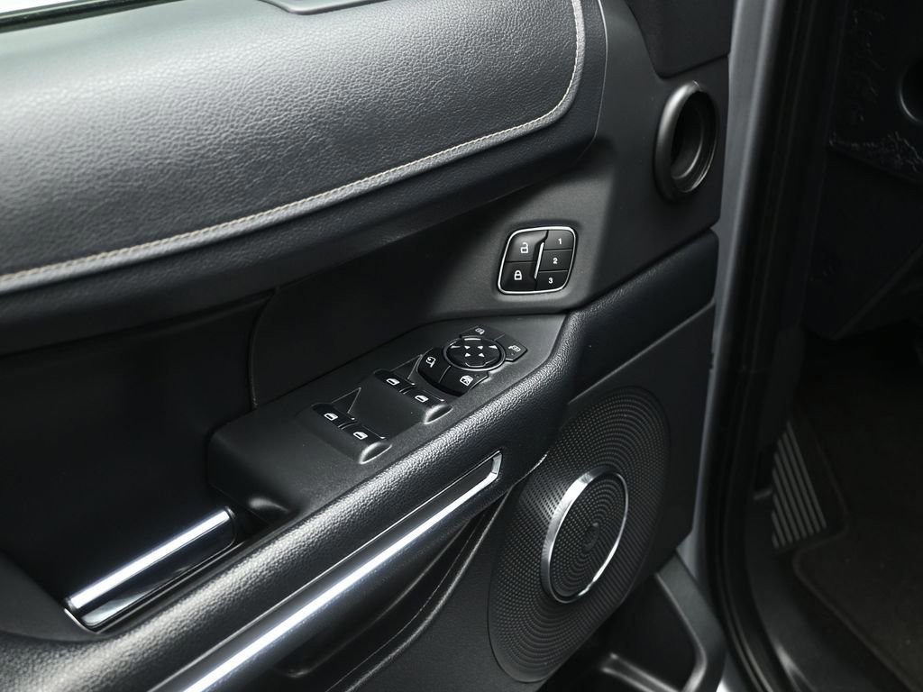 Certified 2024 Ford Expedition Max XLT image 39