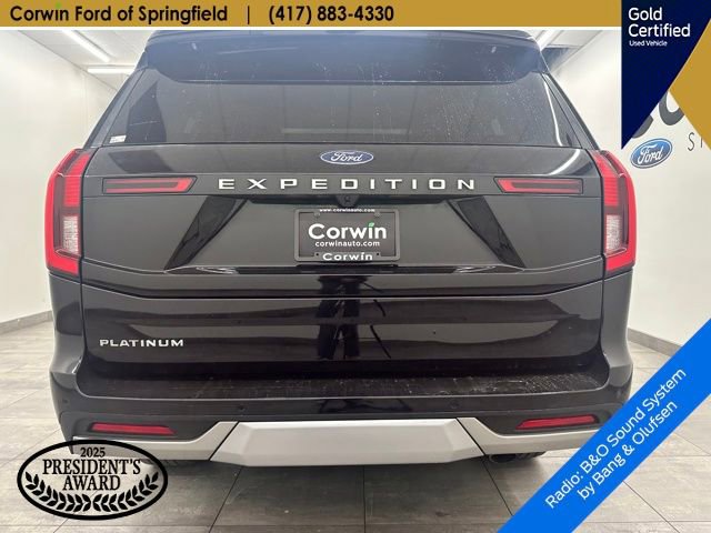 Certified 2025 Ford Expedition Platinum AWD/4WD image 4
