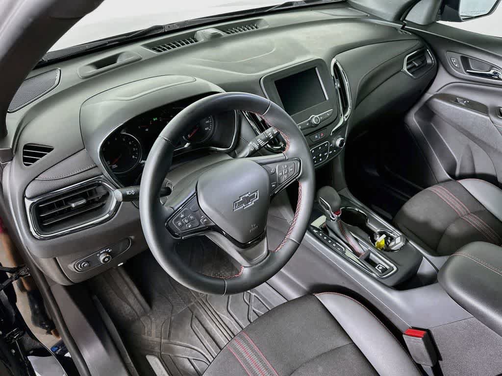 Used 2024 Chevrolet Equinox RS FWD image 2