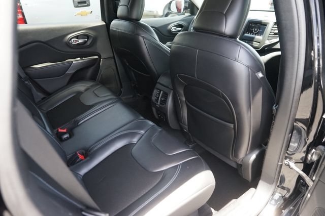 Used 2020 Jeep Cherokee Latitude Plus FWD image 15