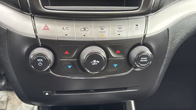 Used 2019 Dodge Journey SE w/ Blacktop Package image 25
