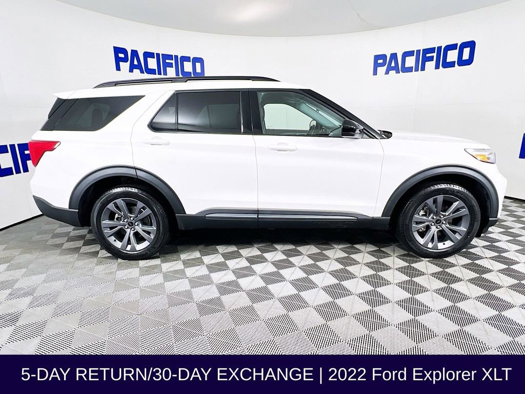 Certified 2022 Ford Explorer XLT w/ Equipment Group 202A image 2