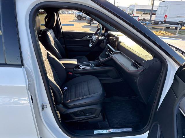 Certified 2025 Ford Explorer ST-Line AWD/4WD image 14