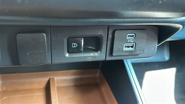 Certified 2023 Ford Maverick Lariat w/ Equipment Group 500A Standard AWD/4WD image 35