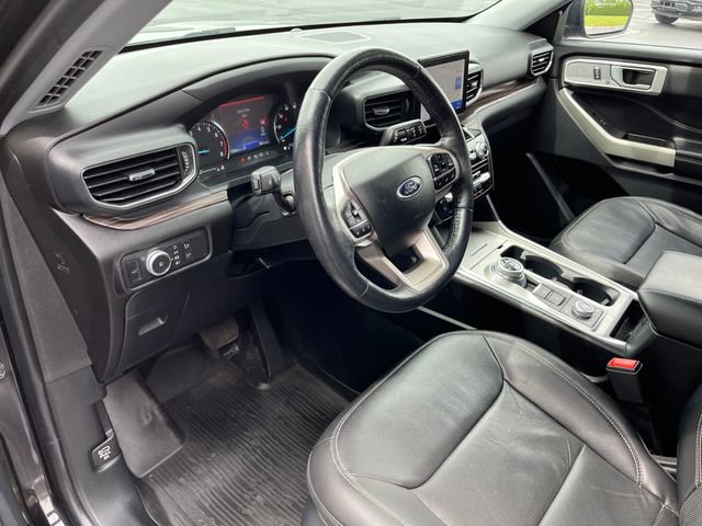 Certified 2022 Ford Explorer Limited AWD/4WD image 13