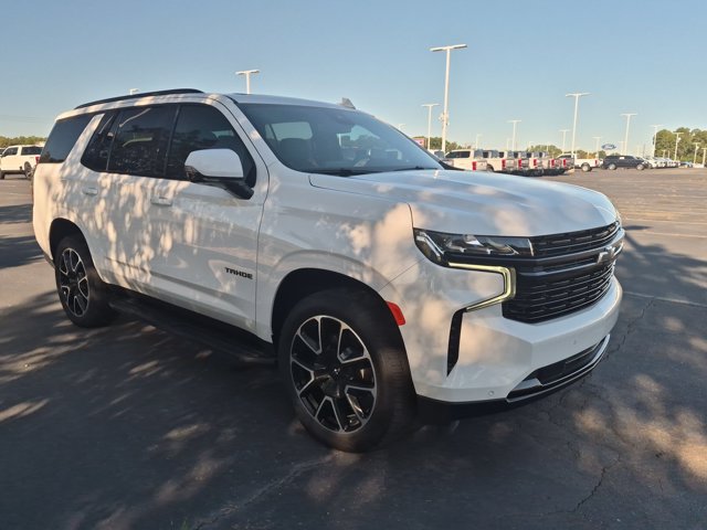 Used 2024 Chevrolet Tahoe RST w/ Luxury Package AWD/4WD image 2
