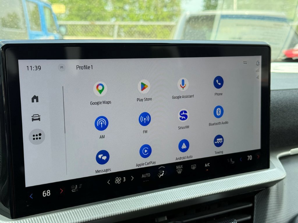 Certified 2025 Ford Explorer ST-Line w/ ST-Line Street Pack image 31