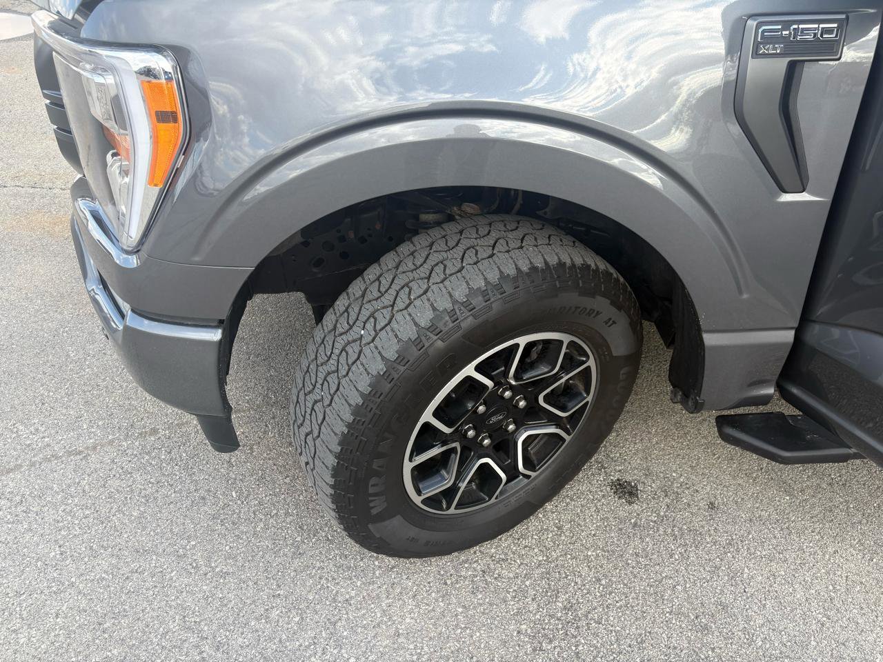 Certified 2023 Ford F150 XLT w/ Equipment Group 302A High image 53