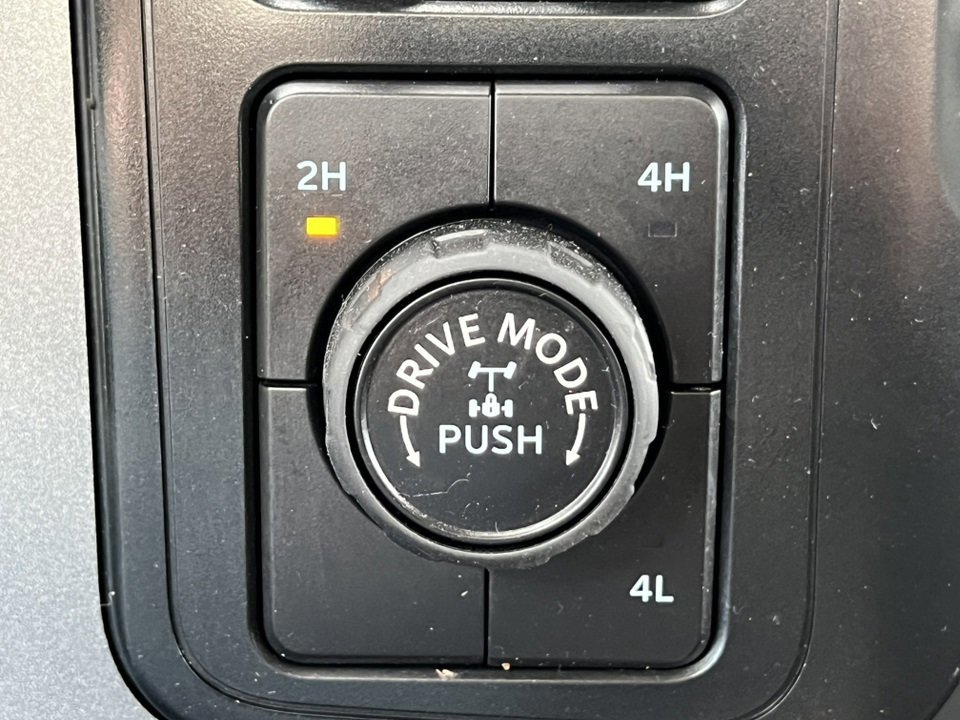 Certified 2022 Ford F150 XLT w/ Equipment Group 301A Mid image 35