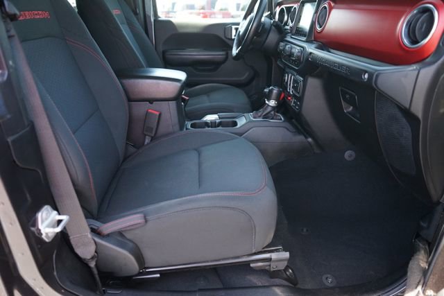 Used 2018 Jeep Wrangler Rubicon AWD/4WD image 14