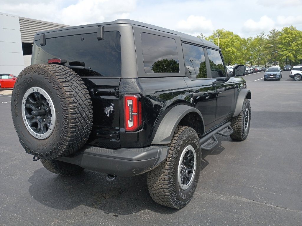 Certified 2023 Ford Bronco Badlands w/ Sasquatch Package AWD/4WD image 8