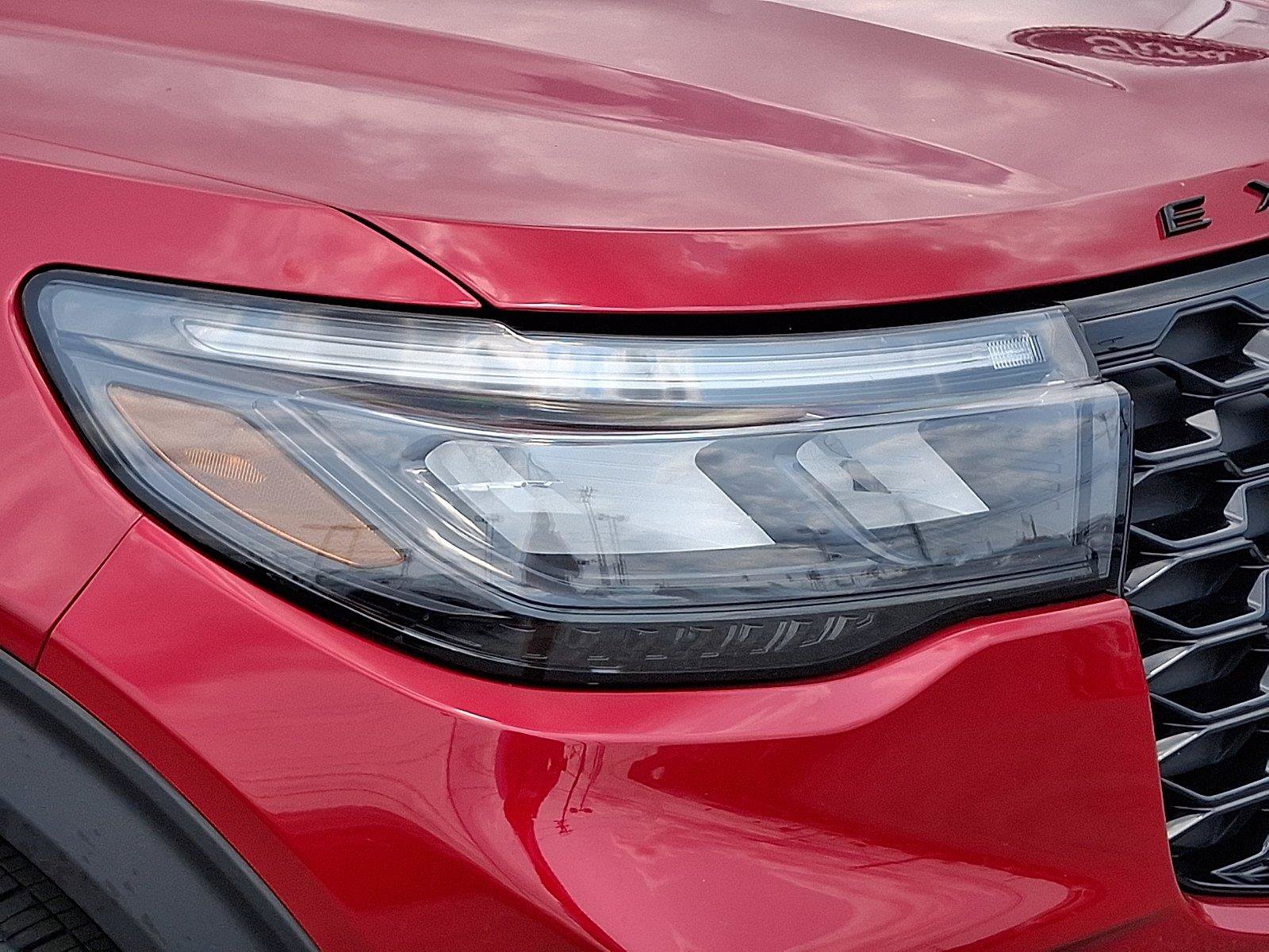 Certified 2025 Ford Explorer ST-Line AWD/4WD image 9