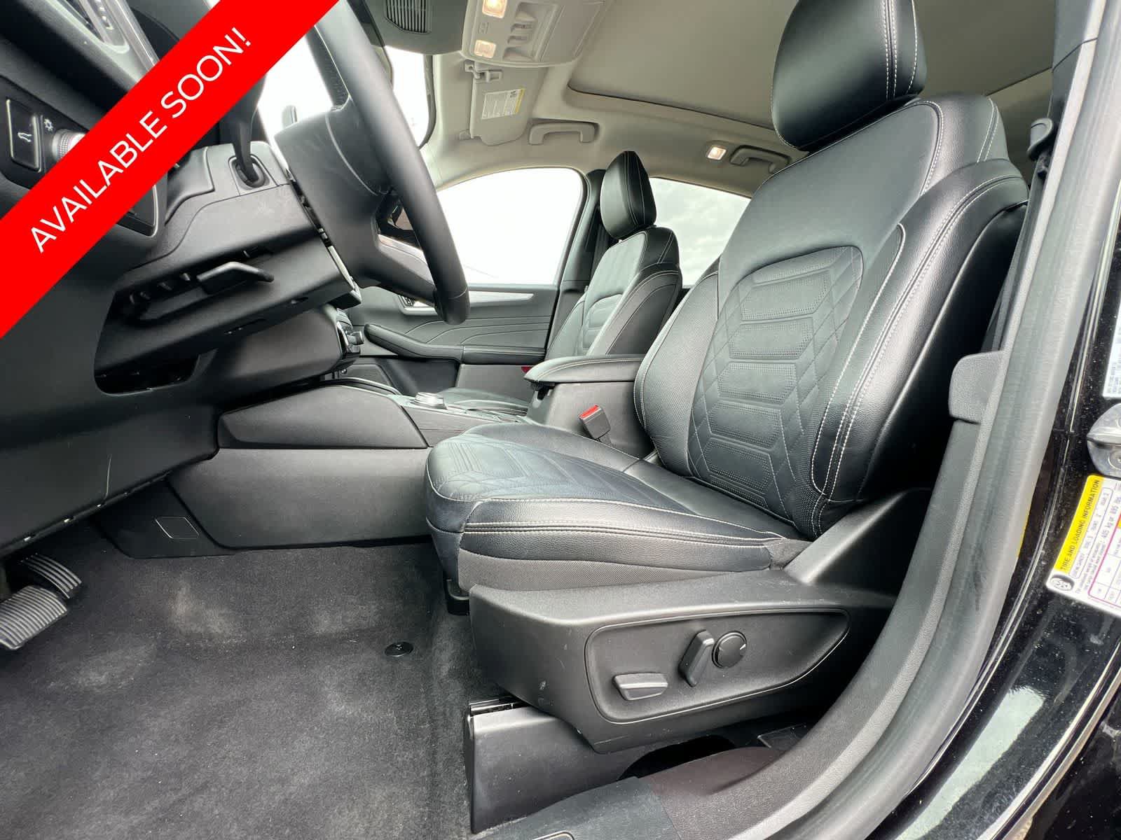 Certified 2023 Ford Escape Platinum w/ Premium Technology Package AWD/4WD image 16