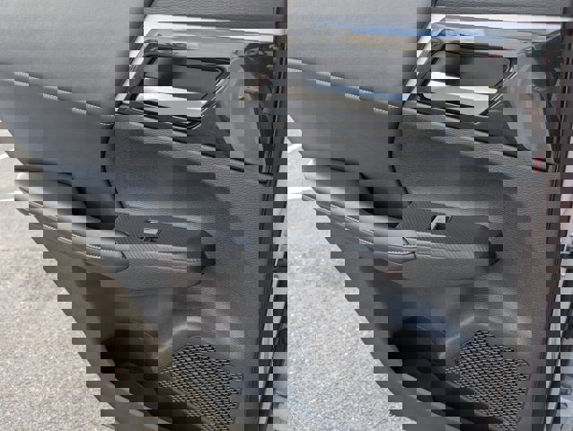 Used 2024 Mitsubishi Outlander SE image 28