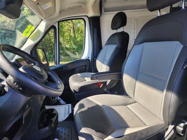 Used 2025 RAM ProMaster 2500 w/ Convenience Group FWD image 11