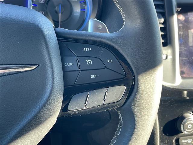 Used 2023 Chrysler 300 S image 19