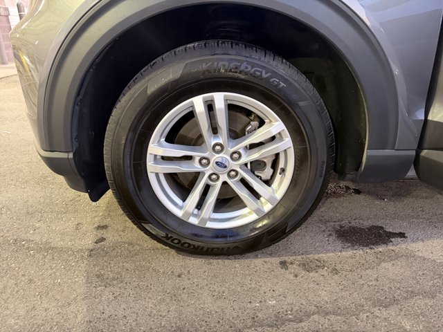 Certified 2023 Ford Explorer XLT w/ Equipment Group 202A image 27