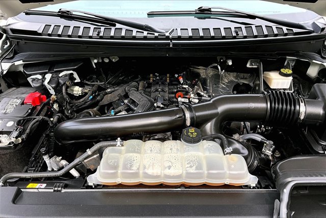 Certified 2023 Ford Expedition XLT AWD/4WD image 9