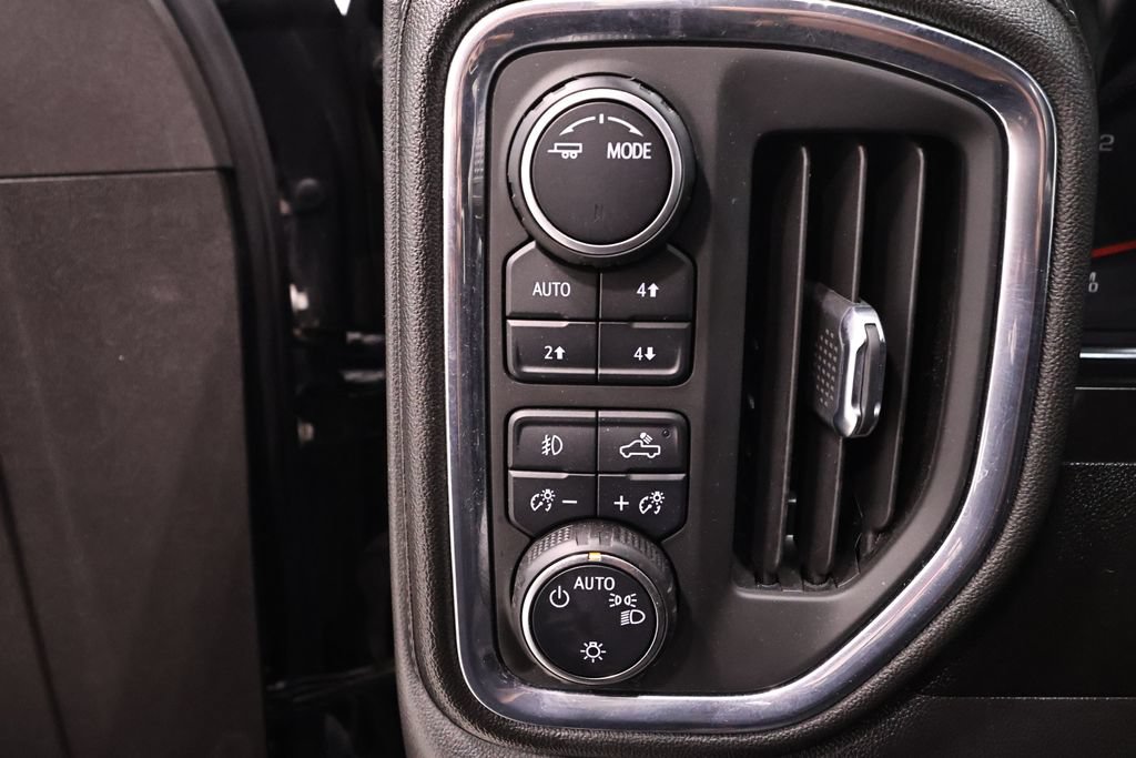 Used 2021 Chevrolet Silverado 1500 RST w/ Z71 Off-Road Package AWD/4WD image 25